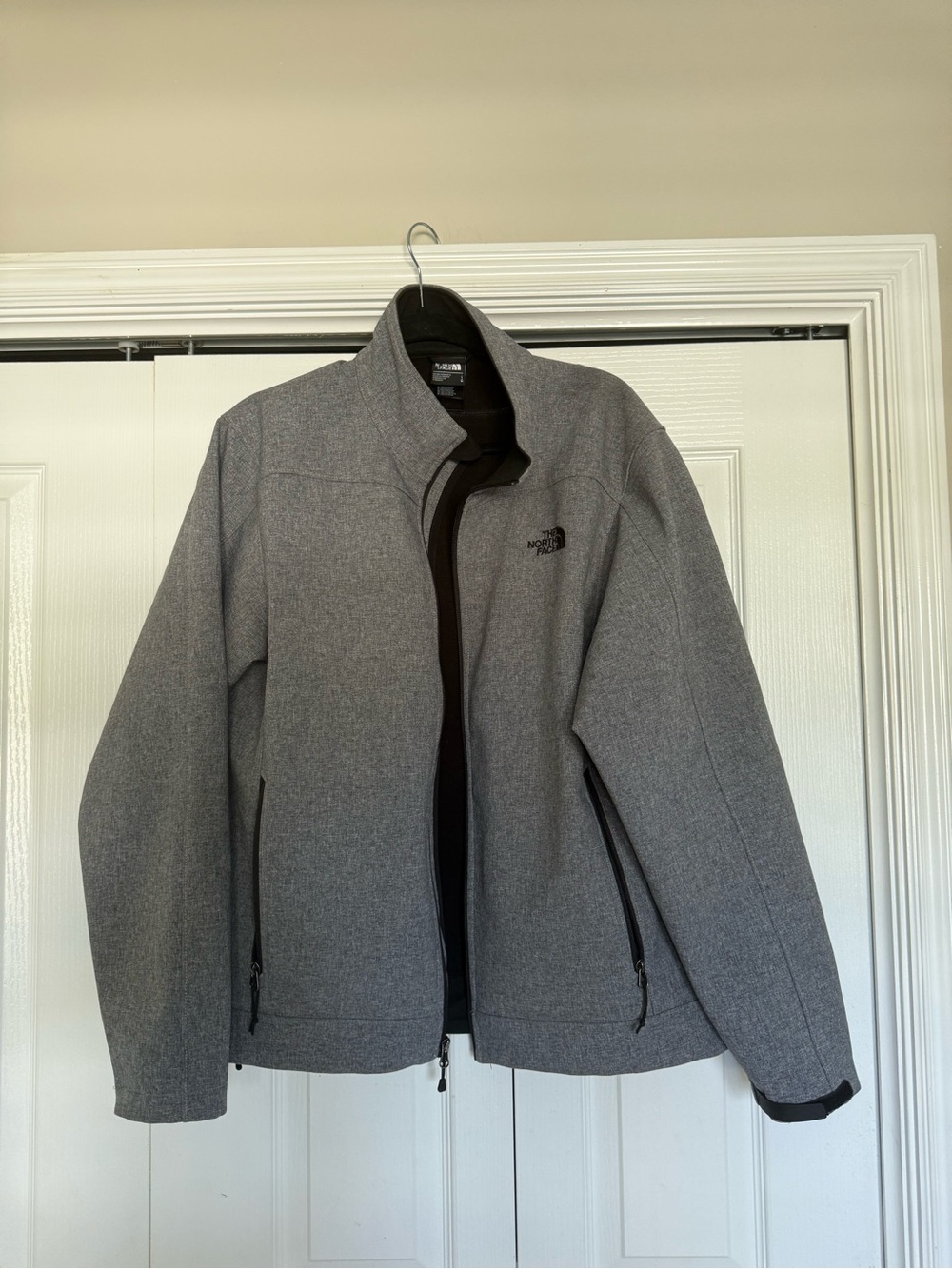 The North Face Men's Gray Softshell Jacket with Black Trim